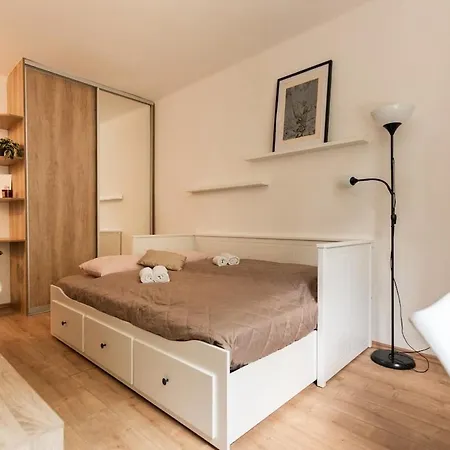Nest - Quiet & Cozy Near The Centre アパート *
